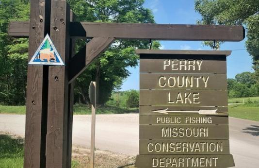 Perry County Lake entrance sign