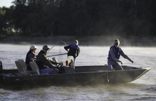 Catfishing on Mississippi River