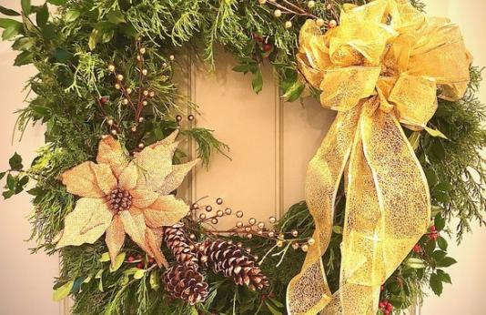 Holiday nature wreath